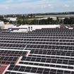 太陽光パネルを設置したイタリア工場
