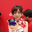 【CEATEC08】写真蔵…ドコモはセパレートケータイか、歴代ドコモダケか