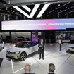 IAAモビリティ2021 会場風景。写真はEVを発表したルノーのプレゼンテーション