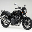 ホンダ CB400SUPER FOUR と CB400 SUPER BOL D'OR に特別カラーの限定車