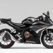 ホンダ CBR400R（マットバリスティックブラックメタリック）