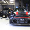 STEKプロテクションフィルム施工中のBMW『MINI JOHN COOPER WORKS』