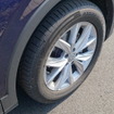 ハイラインに装着されている235/55R18タイヤ。コンチネンタル社製の「ContiSportContact5」で、これが実に良い味を出していた。