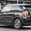 MINI クーパー SE 改良新型の「Resolute Edition」