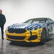 BMW THE 8 X JEFF KOONSとアーティストのジェフ・クーンズ氏