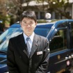 日本交通のサポートタクシー乗務員にWHILLの分解・組立方法を伝授