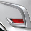 専用リヤバンパーベゼル（特別仕様車専用シルバー塗装）