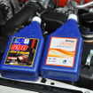 オイル選びの基本“高い安いで何が違う？”エンジンオイルを知ろう～カスタムHOW TO～