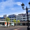 かつての新潟駅万代口駅舎。2021年5月から解体工事に入っている。駅前には2025年度までに「万代広場」と称した駅前広場が整備される。