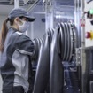 全固体電池の積層ラミネートセルを試作生産する設備