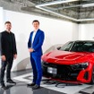 アウディ e-tron GT RS、ポルシェジャパン ミヒャエル・キルシュ社長（左）とアウディ ジャパン  マティアス・シェーパース ブランド ディレクター（右）