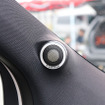 高性能な市販「AV一体型ナビ」がシステムに組み込まれたオーディオカーの一例（製作ショップ:カーファイ＜神奈川県＞）。