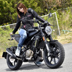小鳥遊レイラさんとハスクバーナ スヴァルトピレン250