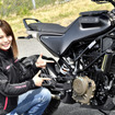 小鳥遊レイラさんとハスクバーナ スヴァルトピレン250