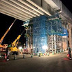 東北新幹線での高架橋の修復作業。