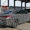 BMW X6 M60i プロトタイプ（スクープ写真）