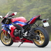 ホンダ CBR1000RR-R