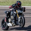 ドゥカティ・ストリートファイター V4 S の2023年モデル