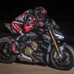 ドゥカティ・ストリートファイター V4 S の2023年モデル