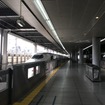 東海道新幹線全駅に整備される予定のホームドア。写真は品川駅。