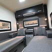 RVトラスト「TR500 C-LHのメインベッド