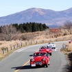 熊本県のミルクロードをいくトライアンフ TR2たち