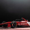 桜のデザインを取り入れた日産のフォーミュラEマシン「NISSAN e-4ORCE 04」