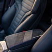 BMW i4 M50 の「Mパフォーマンスパーツ」装着車