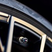 BMW i4 M50 の「Mパフォーマンスパーツ」装着車