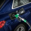 アウディの新車に給油される「R33燃料」