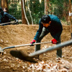 文字通りの手作りで作り上げたミリオンペタルのMTBコース（静岡県森町）