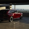 フェンダーの張り出しが力強い。ドア断面もCX-60より厚み感がある。