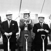米ケンタッキー工場建設の地鎮祭（1986年、向かって右）