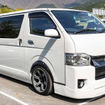 トヨタ ハイエース×レイズ グラムライツ 57DR-X