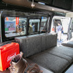 リーズナブルな「ハイエース」バンコン「Rugged VAN（ラギッドバン）」に若者たちが注目……神奈川キャンピングカーフェア