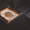 ランドローバー・クラシック・ディフェンダー・ワークス V8 アイラ・エディション
