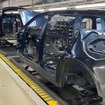 フィスカー・オーシャン を組み立てるマグナの工場