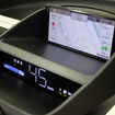 スマホアプリと連携する「スマートボディコントロールユニット」を搭載することで、車載機器を簡素化しながらボディコントロールや機能拡張が可能になる