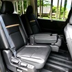 日産 セレナ e-POWER ハイウェイスターV（ボディカラー：利休）