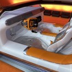 F1並みに低いドラポジが1170mmの低全高を可能にした。