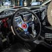 操作系をコンパクトに集約し、運転に集中できるコックピット
