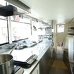 東京レストランバス1階キッチン