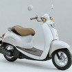 スクーター夏バージョンは専用色3000円です---ホンダ『クレア・スクーピー』