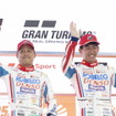 2位、#39 DENSO KOBELCO SARD GR Supraの関口雄飛（左）と中山雄一（右）