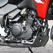 Vストローム250のエンジンは並列2気筒