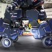 ツバメインダストリ搭乗型ロボット「アーカックス」（ジャパンモビリティショー2023）