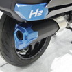 「H2 ＆ FC EXPO 水素燃料電池展」の川崎重工ブースに展示された、カワサキの水素エンジンモーターサイクル（プロトタイプ）