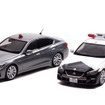 日産スカイラインGT（V37）2022警察本部刑事部機動捜査隊車両（左）/日産スカイラインGT（V37）2020北海道警察交通部交通機動隊車両（右）