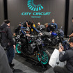 新型『MT-09』の展示には長蛇の列