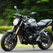 「E-Clutch」を搭載したホンダ CB650R。クラッチレバーそのものは変わらずある